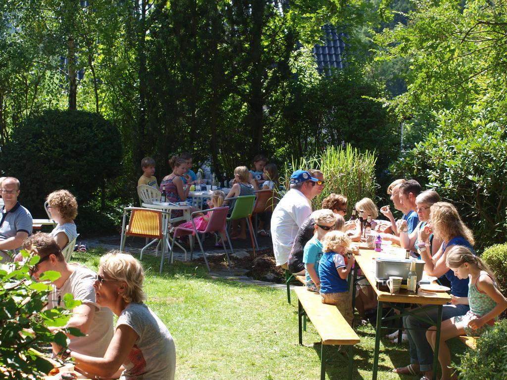 Familie Hotel Kameleon Elleringhausen Exteriör bild